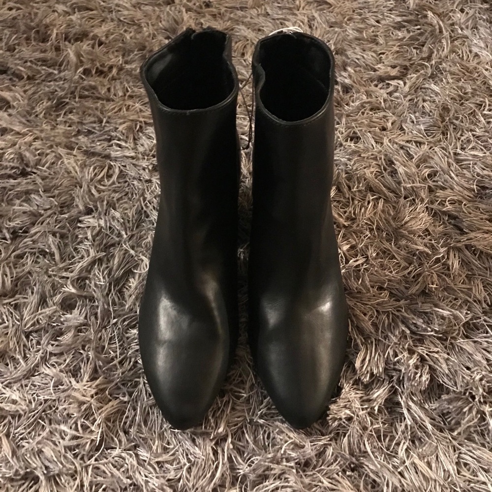 Black Boots